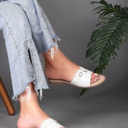 Stylish Comfortable Flat Sandal For Women’s